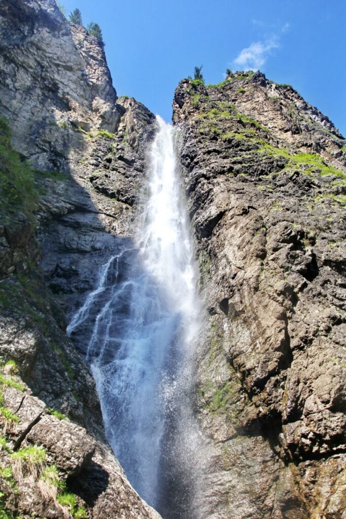 Алтай — Шинокские водопады и Денисова пещера