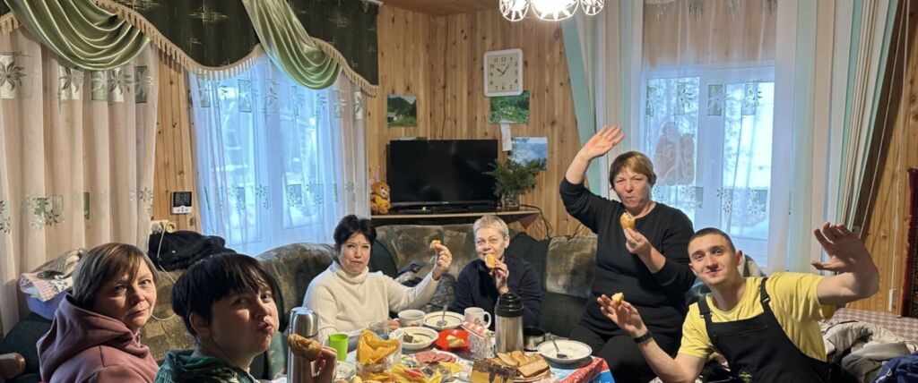 Макарак — ледопады, пещеры, горы